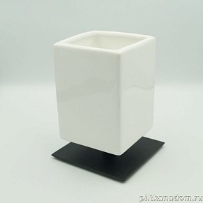 Stil Haus Urania, настольный керамический стакан на ножке, чёрный матовый - белая керамика, 617(23-BI)