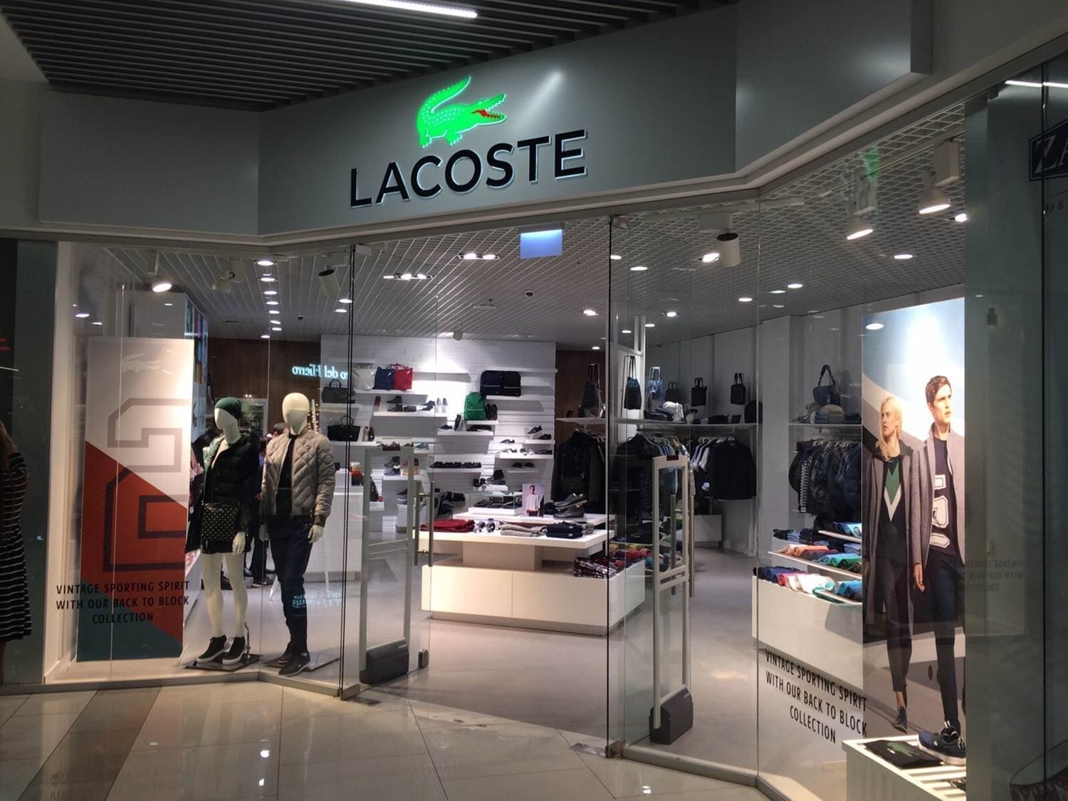 Поставки керамогранита Glocal для сети магазинов «Lacoste» Поставки керамогранита Glocal для сети магазинов «Lacoste»
