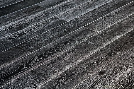 Амбер Вуд Дуб Черно-белый Массивная доска 18х120х300х1800