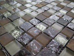Мозаика из смеси стекла,камня и металла
